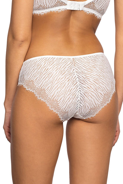 Straps With White Panties Classic Cut Full Back Made Of Lace And Mesh